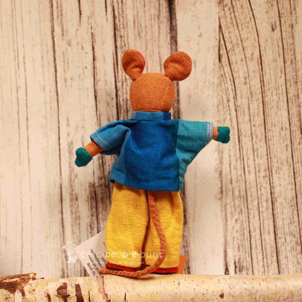 Stofftier Maus mit gelber Hose